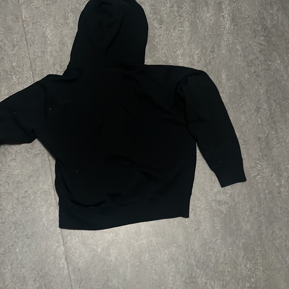 All black uniqlo zip up hoodie - Picture 6 of 7